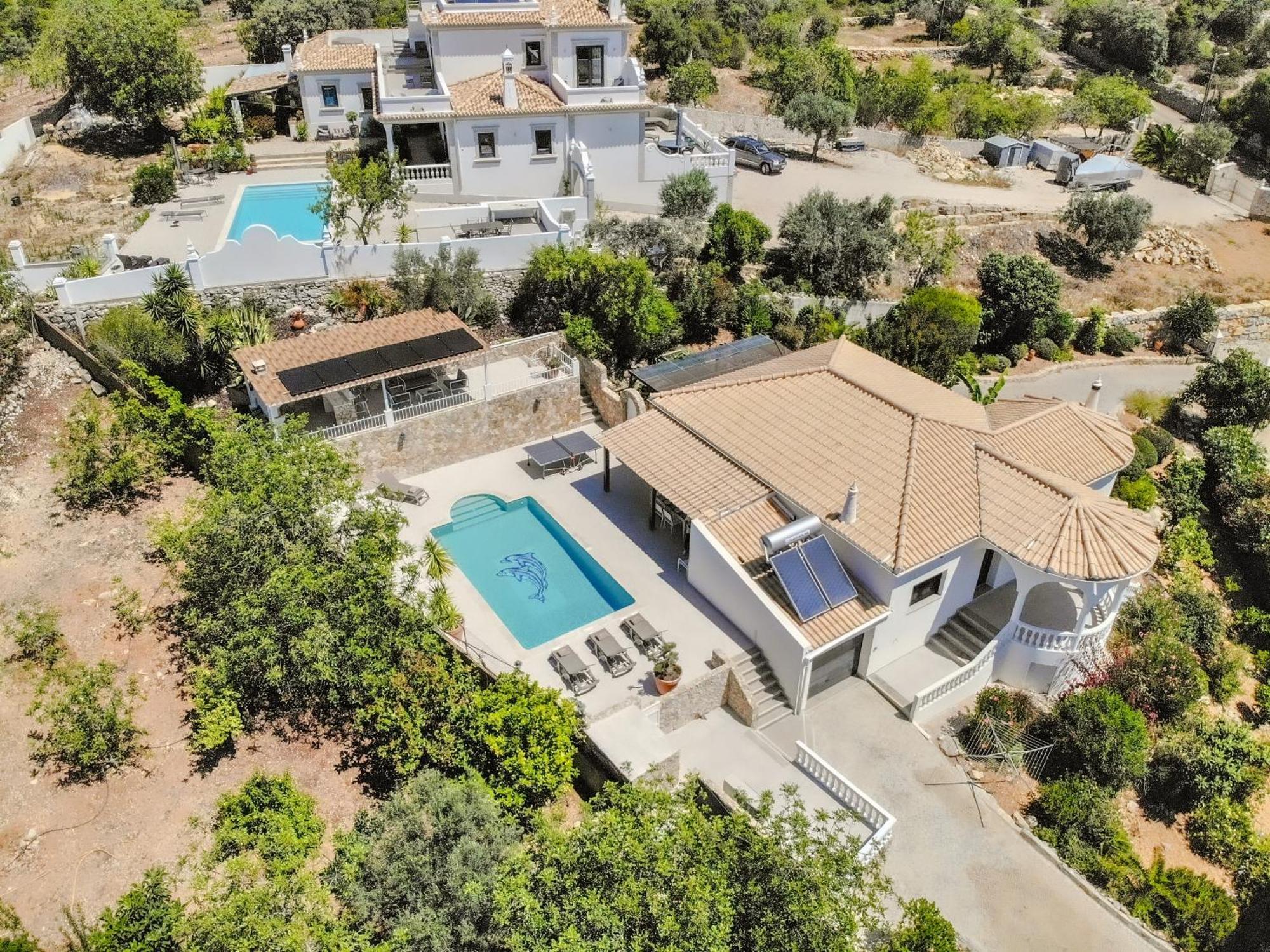 Redonda Villa Loule